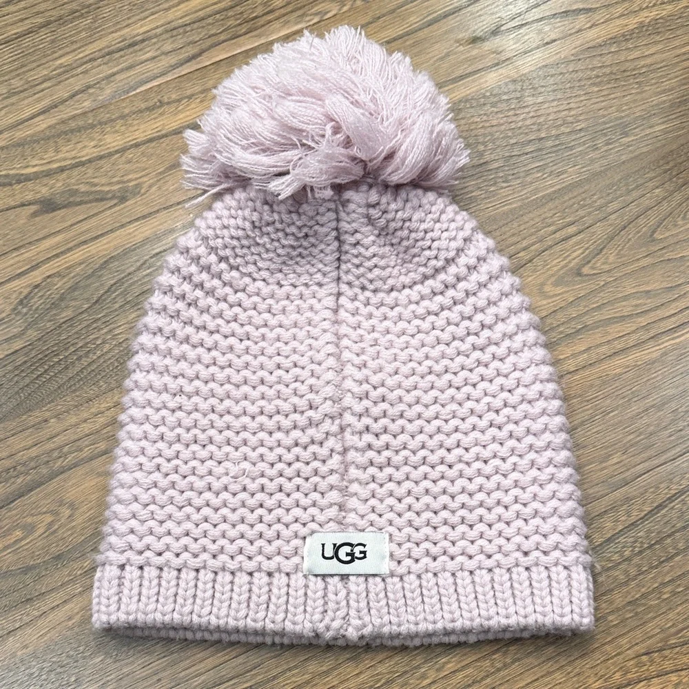 UGG Knit Wool Blend Pom Beanie in Pale Pink